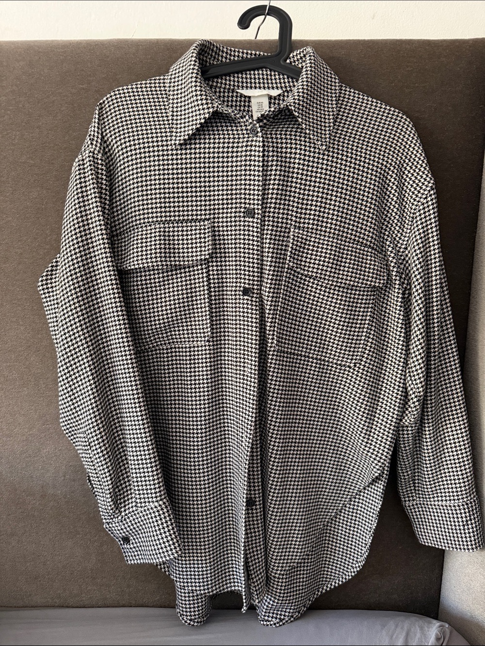 H&M Black & White Houndstooth Button-Down Shirt